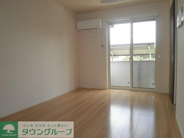 シャイン・カワナベの物件内観写真